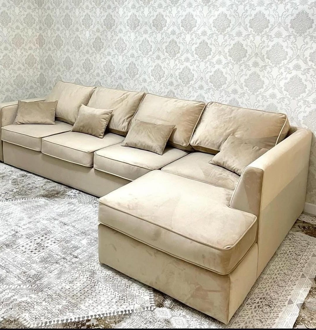 DYLAN HIGHBACK VELVET CORNER SOFA – 4-SEATER WITH PIPED DETAILING