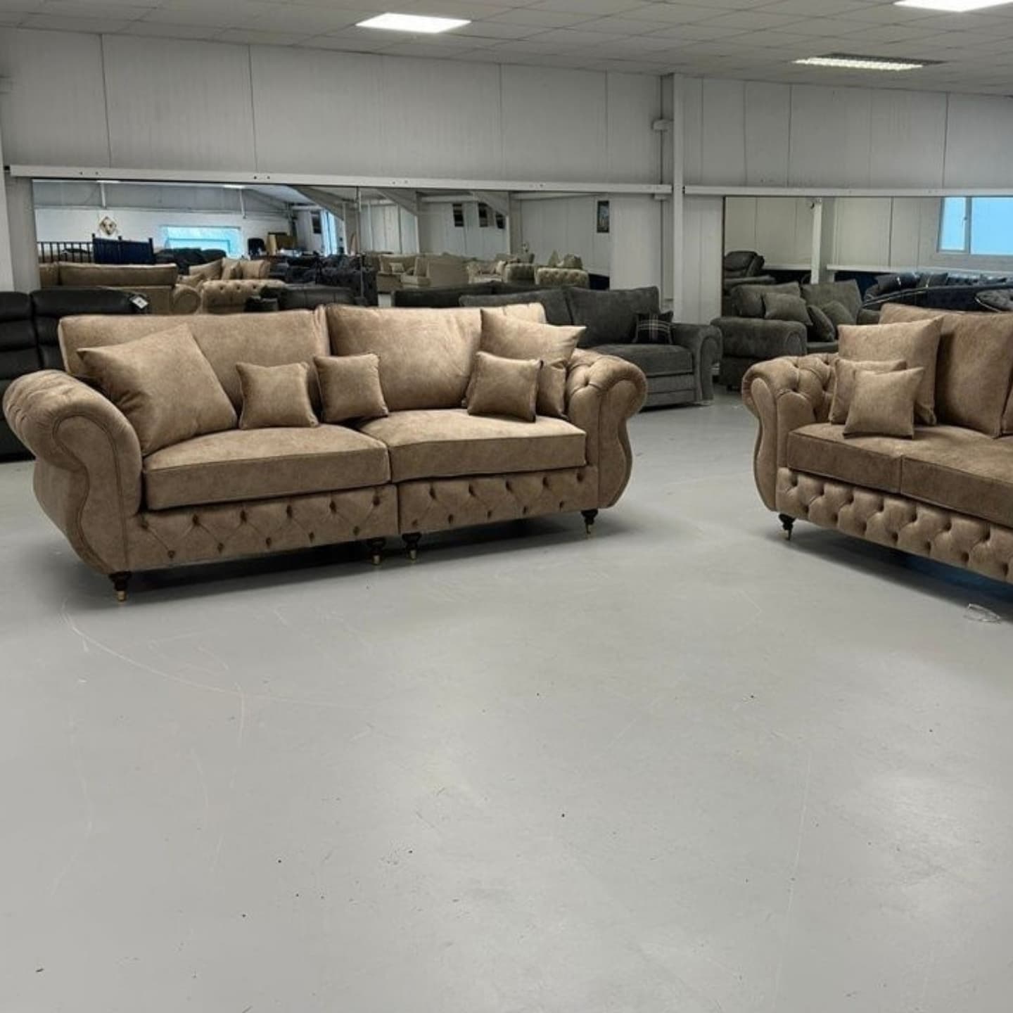 RIO CHESTERFIELD SOFA