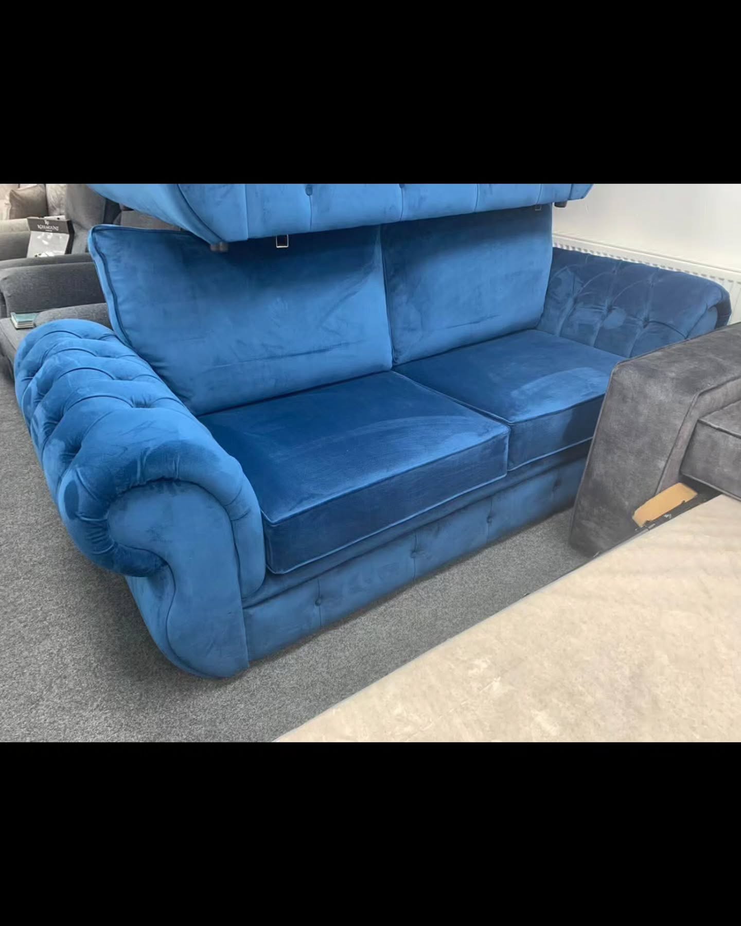 RIO CHESTERFIELD SOFA