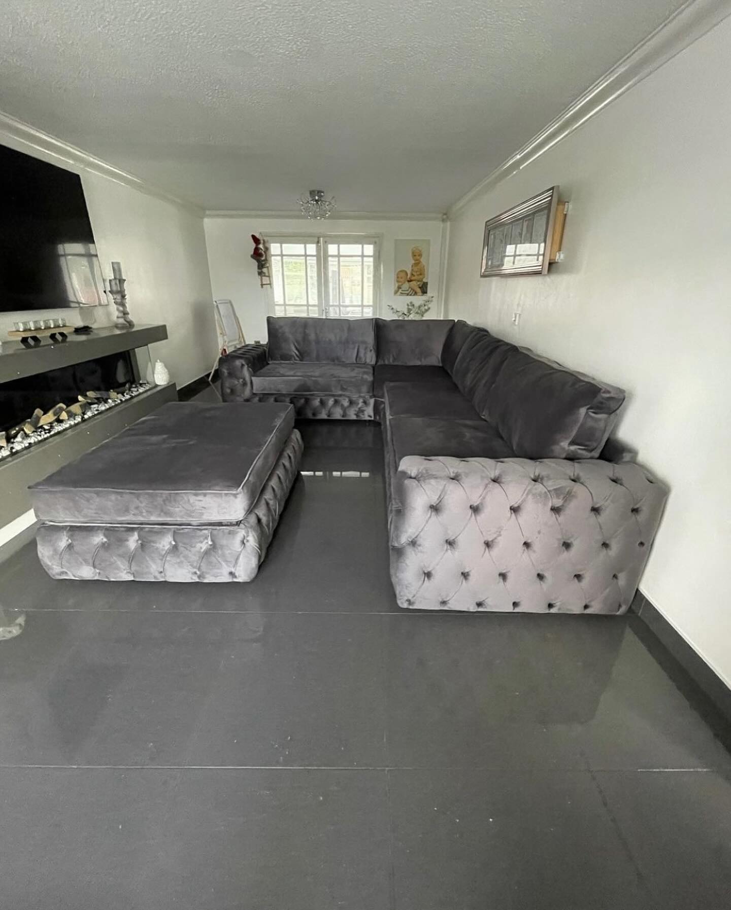 ASHTON CHESTERFIELD SOFA