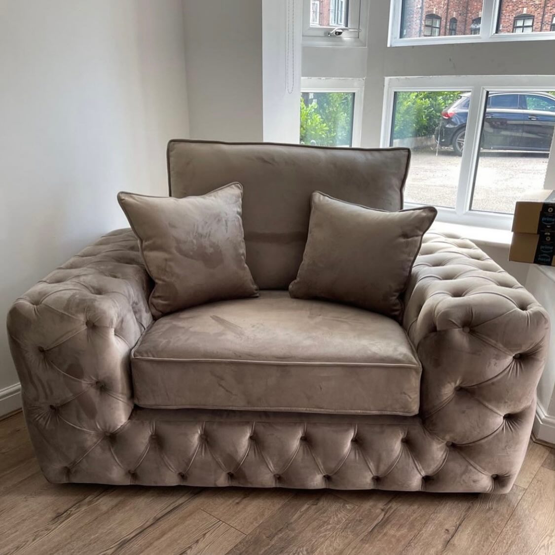 ASHTON CHESTERFIELD SOFA
