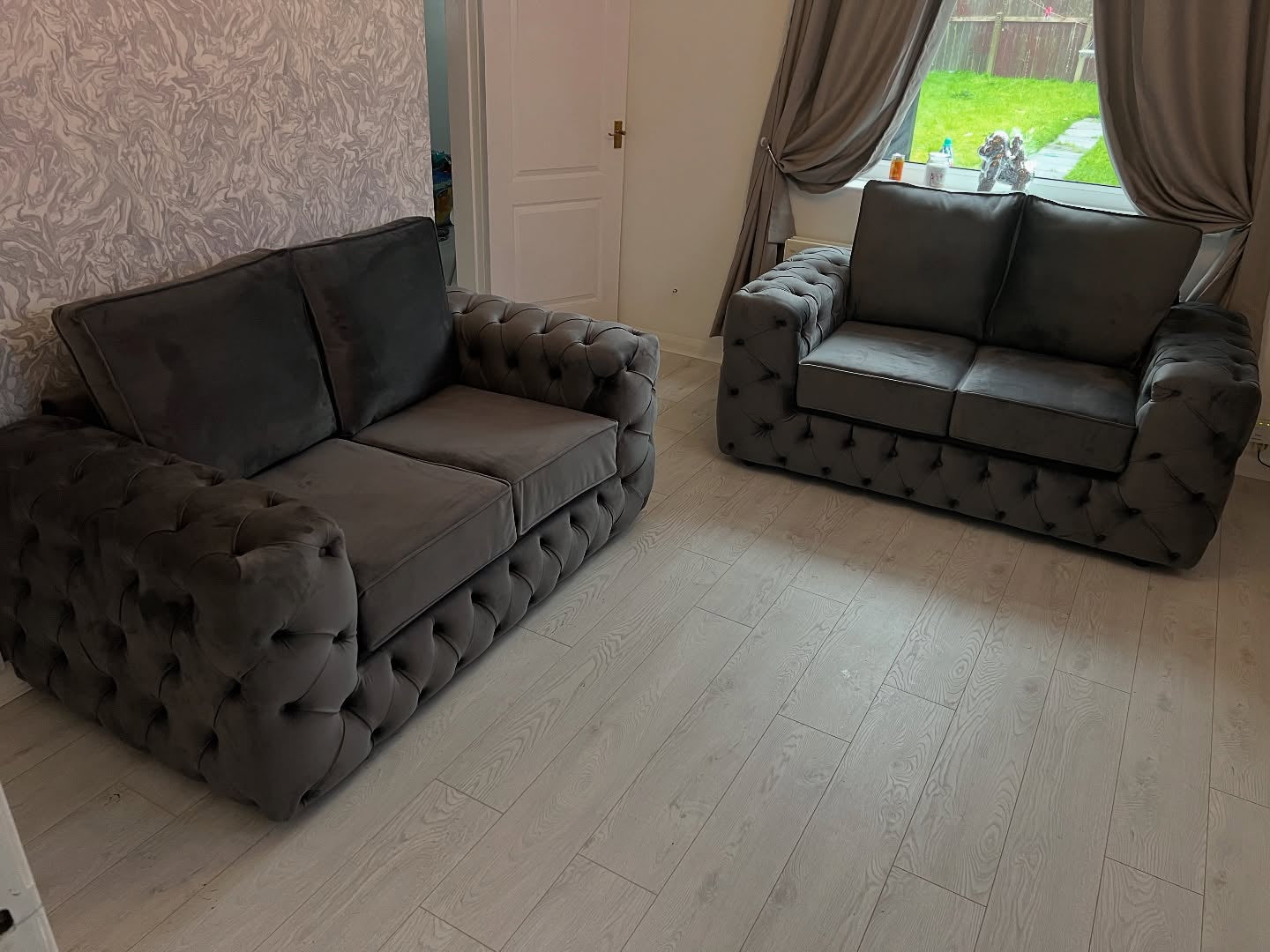 ASHTON CHESTERFIELD SOFA